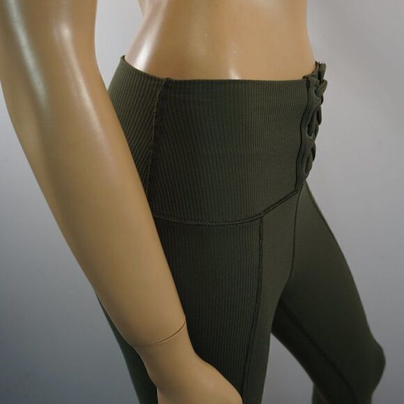 Green Ribbed Junior Leggings Sz M Crisscross Detailed Front - Picture 8 of 8